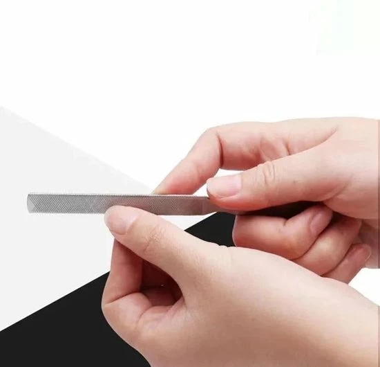 Gloednieuw 🤩 LOUZIR 7-Delige Pedicure Set - Nagelverzorging - Nagelset - Ingegroeide Teennagel - Nagelknipper - Nail Clippers - Ingrown Toenail 💯 11 Gloednieuw 🤩 LOUZIR 7-Delige Pedicure Set - Nagelverzorging - Nagelset - Ingegroeide Teennagel - Nagelknipper - Nail Clippers - Ingrown Toenail 💯 - Afbeelding 9