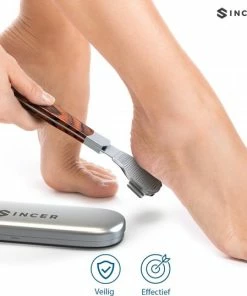 Beste recensies van 💯 Sincer Eelt Verwijderaar Met Luxe Opbergkoker– Inclusief 10 Dubbelzijdige Mesjes - Pedicure Apparaat – Voetverzorging – Voetvijl – Eeltrasp – Eeltschaaf – Eeltschraper – Puimsteen - Roestvrij Staal ✨ -L'Oréal Shop 550x538 4