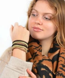 Hete verkoop ✨ Accessories Junkie Amsterdam Funky Harties- Glitter Elastiekjes- Zacht- Sterk Elastiek- Verslappen Niet- Pompom- Cadeau- Allergievriendelijk- Handwerk- Weeftechniek- Stijlvol- Gevlochten Haarelastiek- Vrouwen- 👧 Girls- Elastiek Voor Lange Haar- Elastiek Dik Haar- Chocolade Bruin ✔️ 9 Hete verkoop ✨ Accessories Junkie Amsterdam Funky Harties- Glitter Elastiekjes- Zacht- Sterk Elastiek- Verslappen Niet- Pompom- Cadeau- Allergievriendelijk- Handwerk- Weeftechniek- Stijlvol- Gevlochten Haarelastiek- Vrouwen- 👧 Girls- Elastiek Voor Lange Haar- Elastiek Dik Haar- Chocolade Bruin ✔️ -L'Oréal Shop 550x687 32